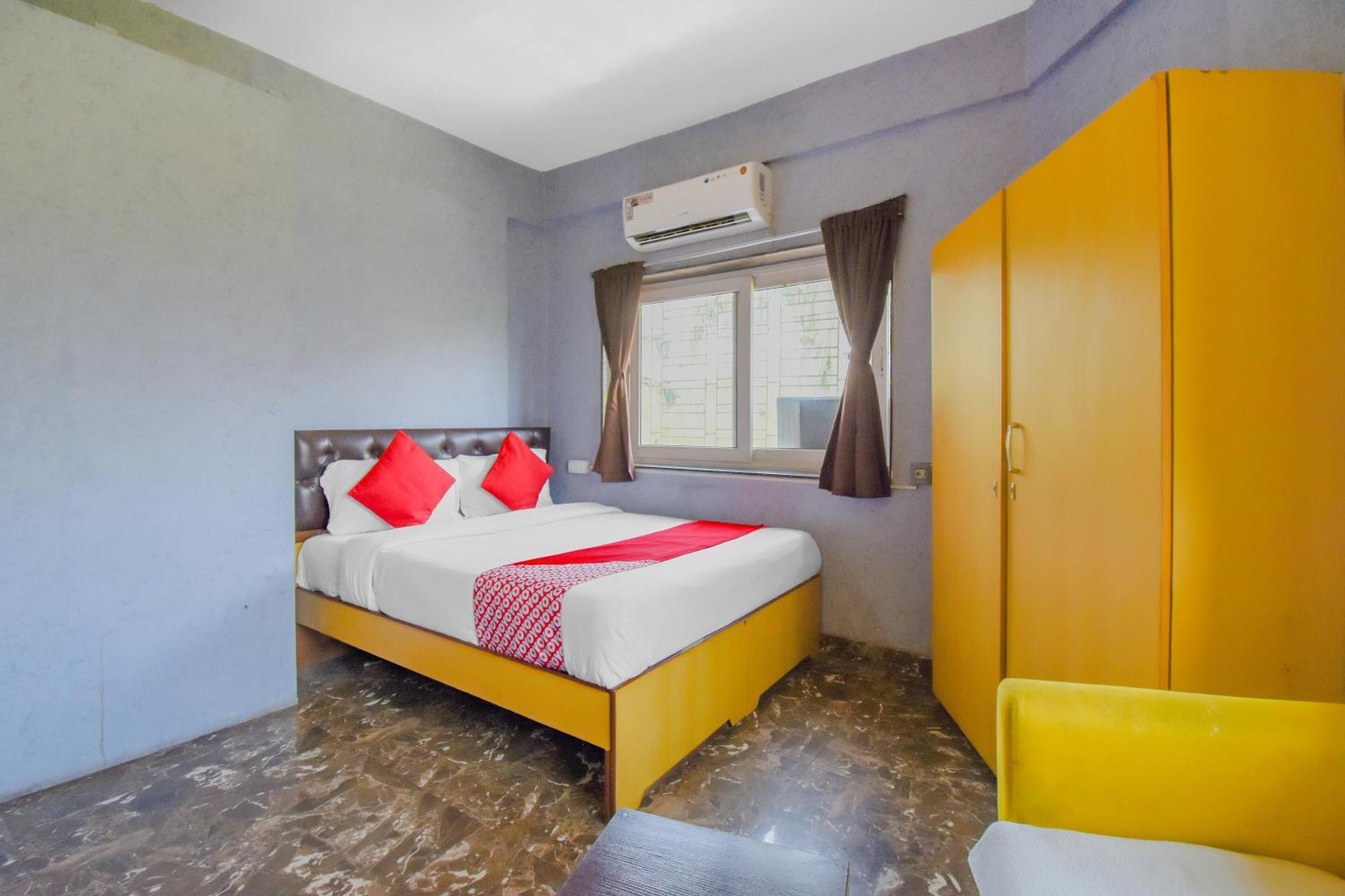 Super Oyo Krishna Guest House Калькутта Экстерьер фото